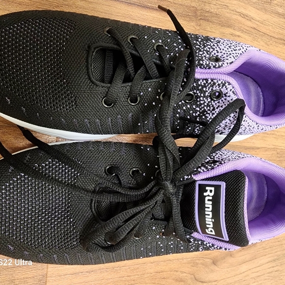 Running shoes - Picture 7 of 10